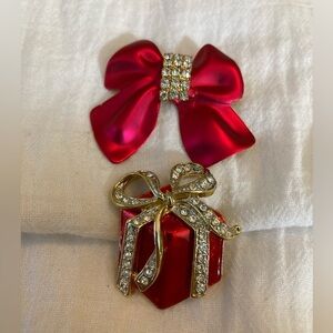 Red Bow &‎ Gift with Rhinestones Bundle of 2 Vintage Pins